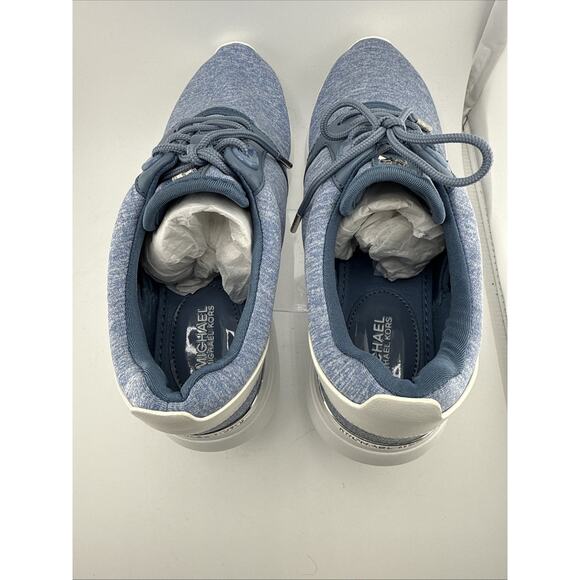 Michael Kors Women’s‎ Amanda Trainer Sneakers Sz 7.5 M Color Pale Blue White NIB - Picture 7 of 12